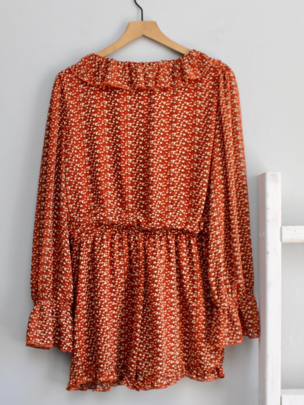 Easel Los Angeles Orange Geometric Ruffle Long Sleeve Romper Shorts Size Large - Picture 2 of 10
